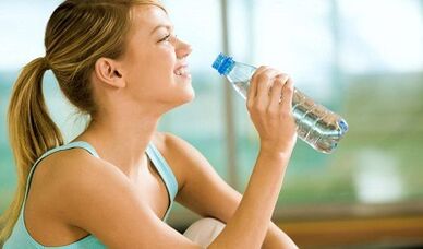 Плюсове и минуси на диетата за пиене